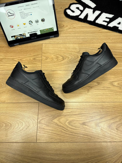 Nike Air Force 1 Low (44.5)