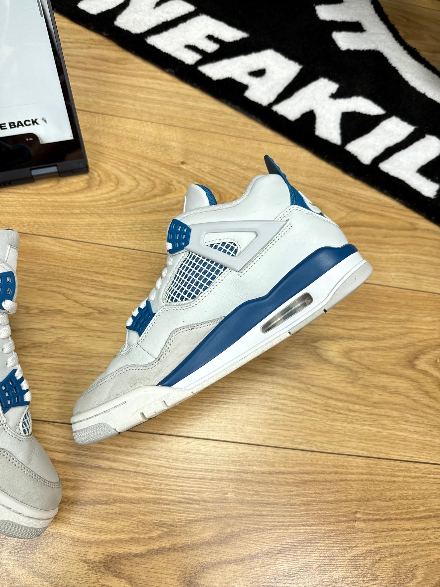 Nike Air Jordan 4 IV (41)
