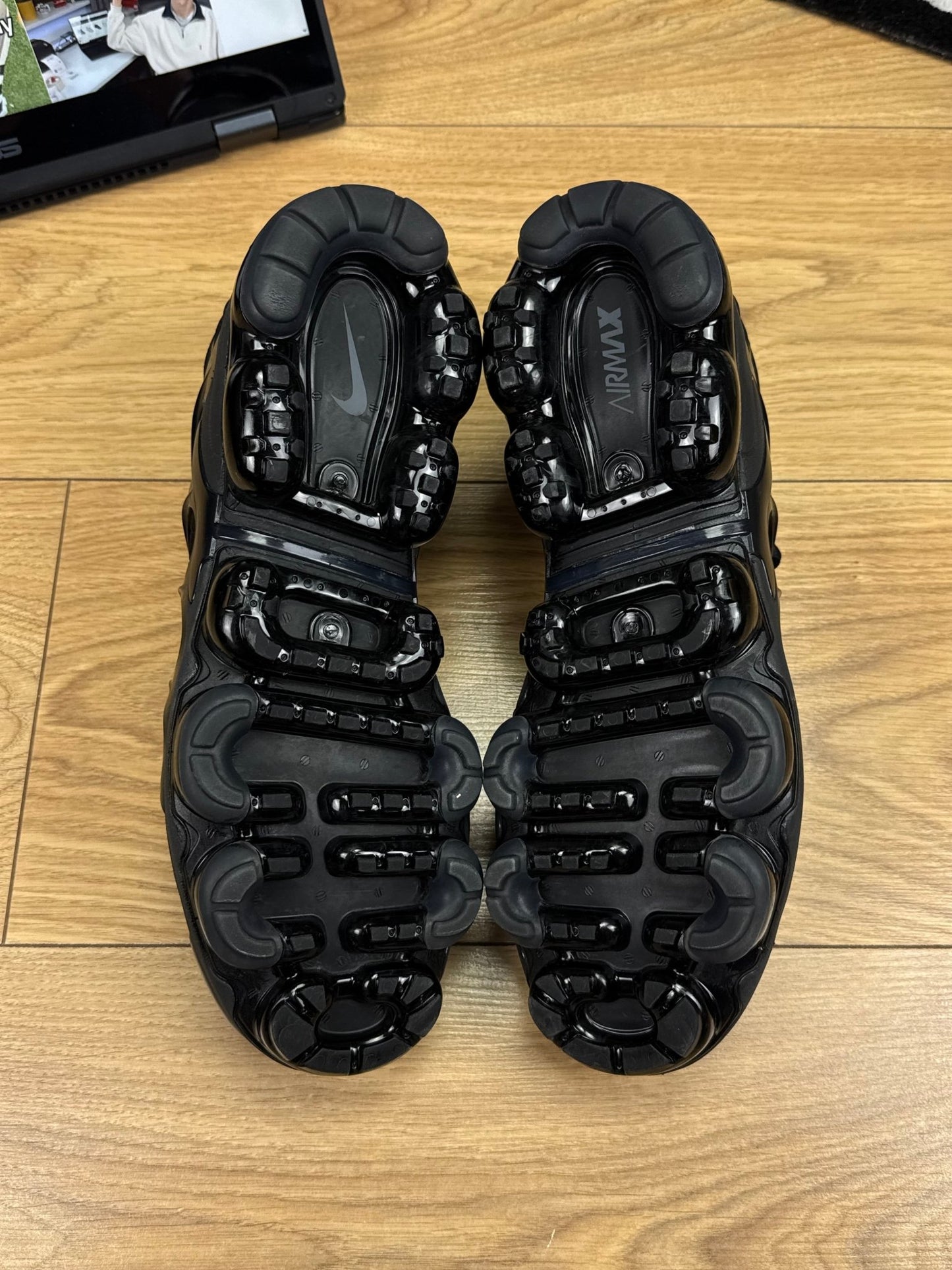 Nike Air Vapormax Plus (43)