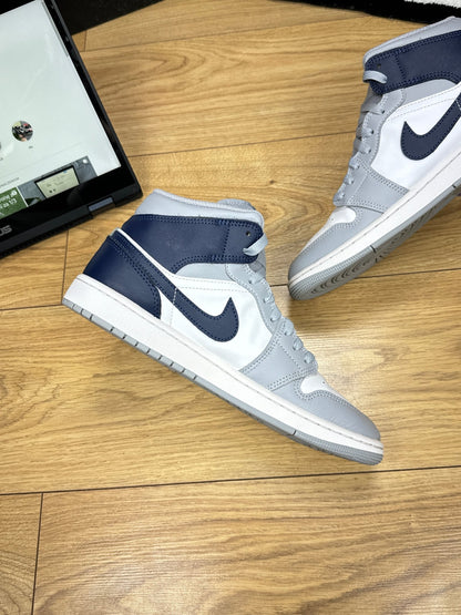 Nike Air Jordan 1 Mid (43)