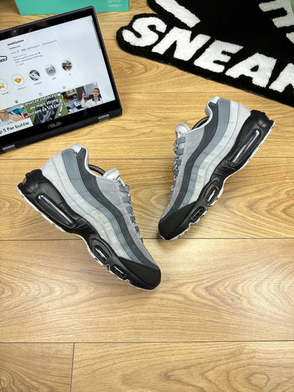 Nike Air Max 95 (44.5)