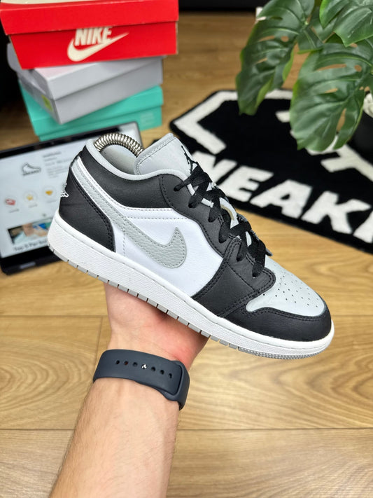 Nike Air Jordan 1 Low (37.5)