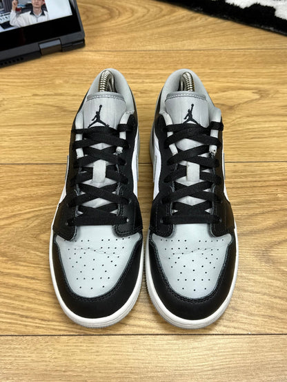 Nike Air Jordan 1 Low (37.5)