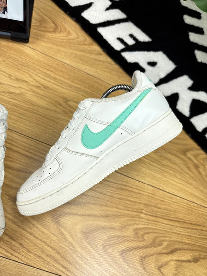 Nike Air Force 1 Low (40)