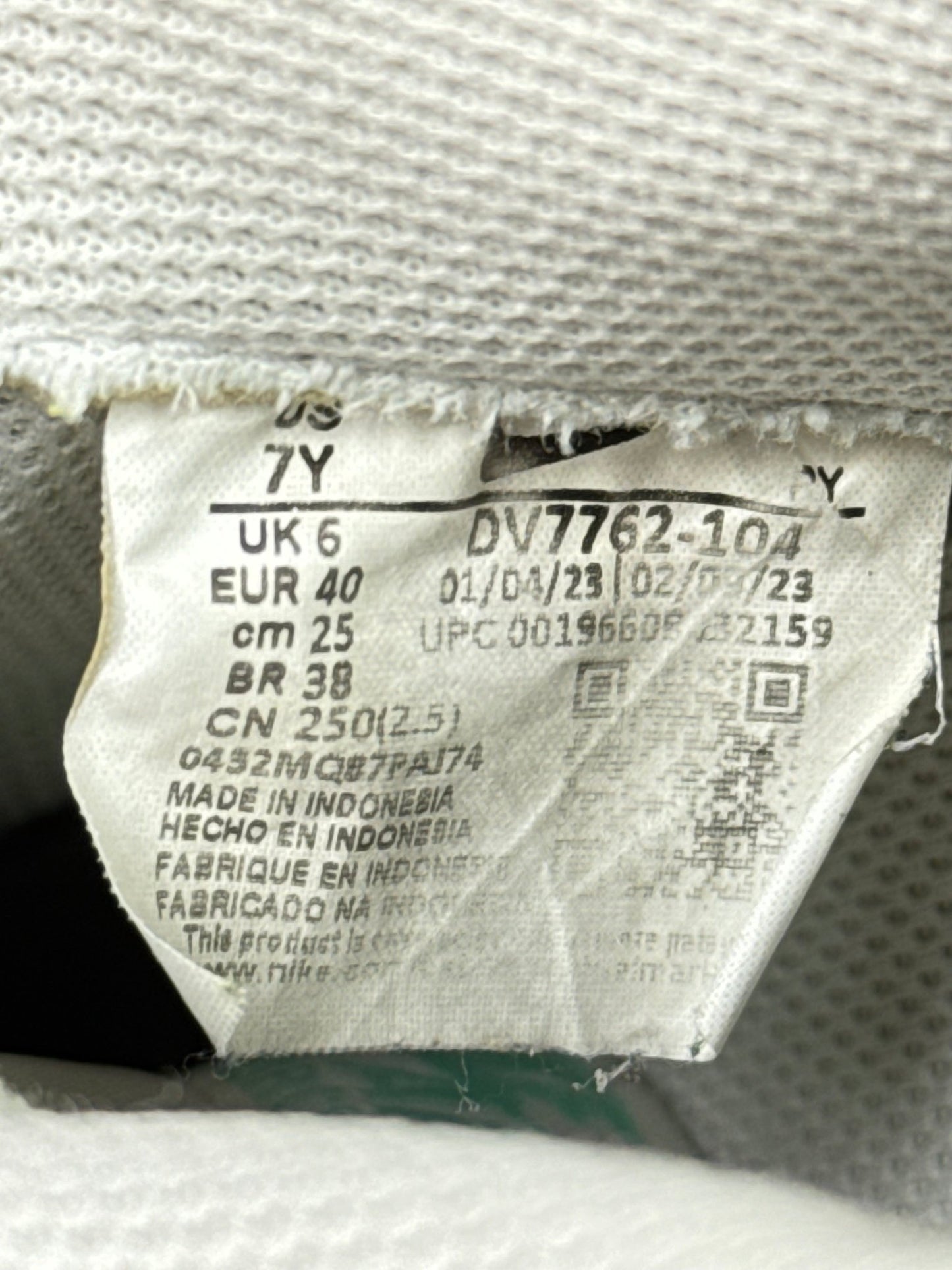 Nike Air Force 1 Low (40)