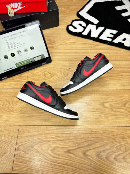 Nike Air Jordan 1 Low (42.5)