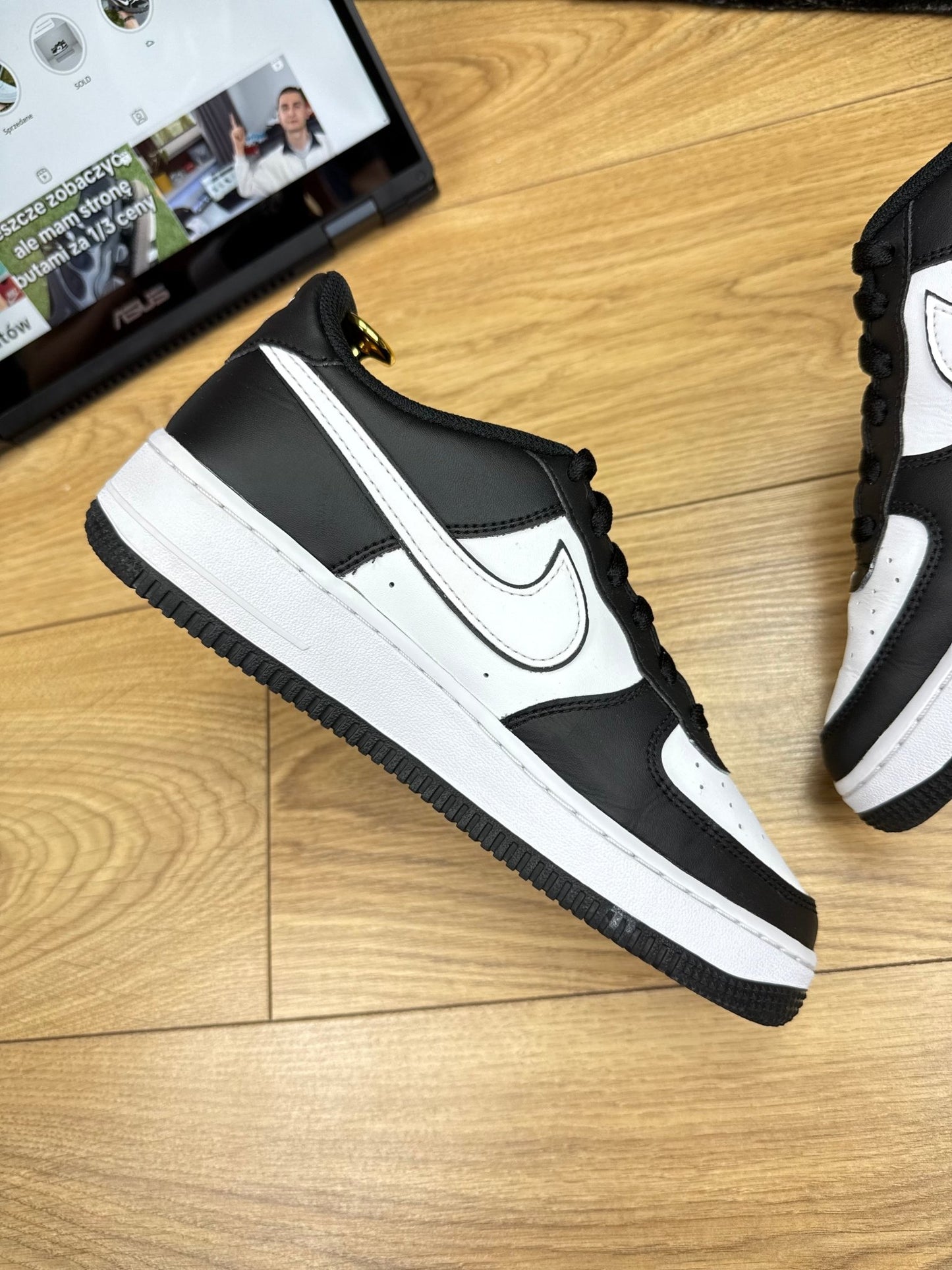 Nike Air Force 1 Low (40)