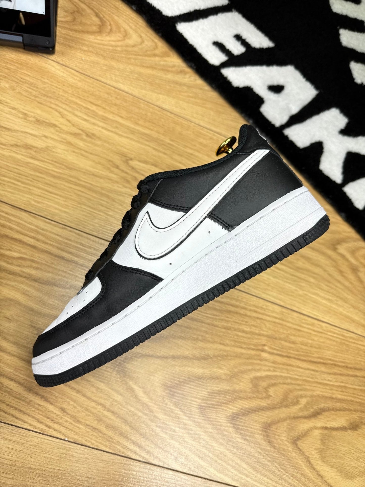 Nike Air Force 1 Low (40)