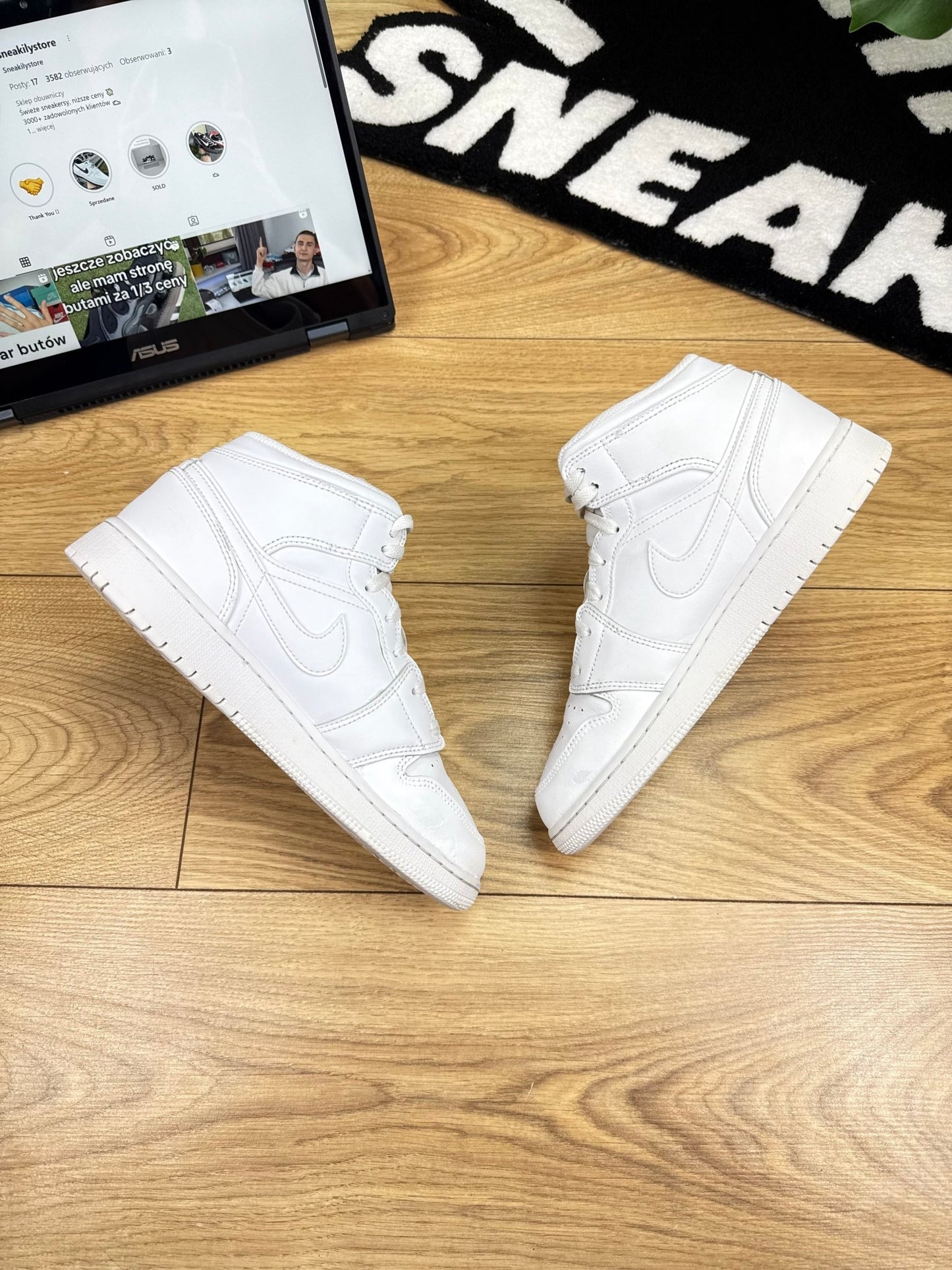 Nike Air Jordan 1 Mid (39)