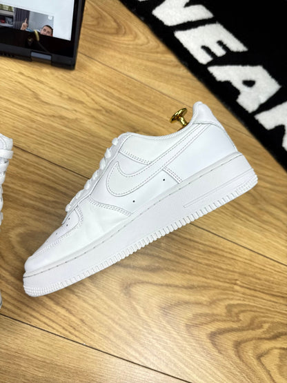Nike Air Force 1 Low (38.5)