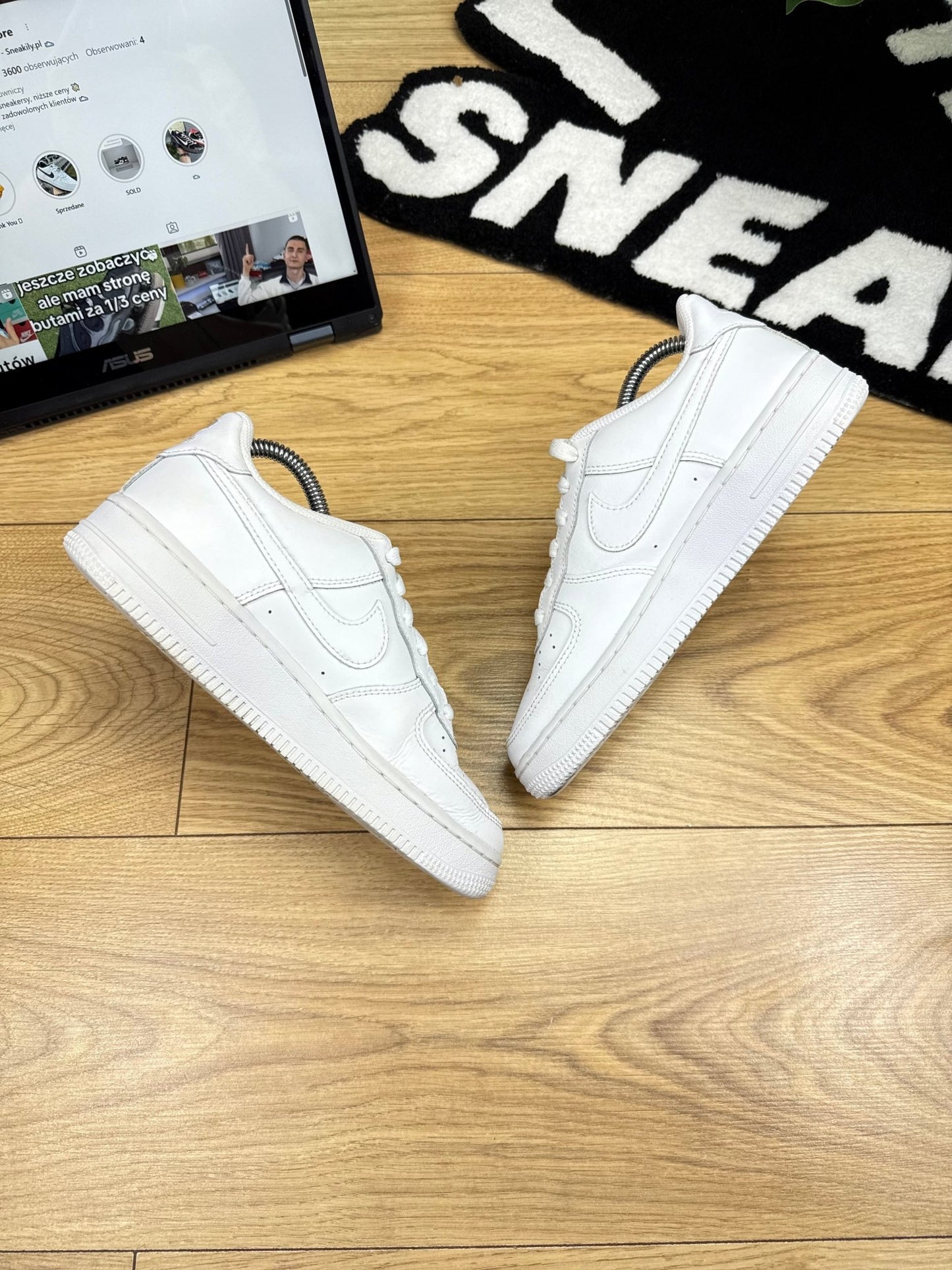 Nike Air Force 1 Low (37.5)