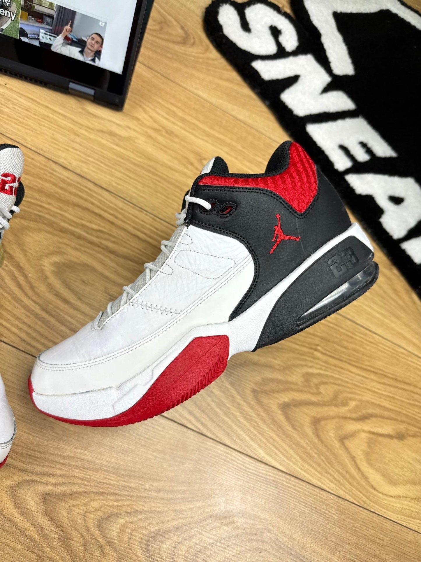 Nike Air Jordan Max Aura 3 (44.5)