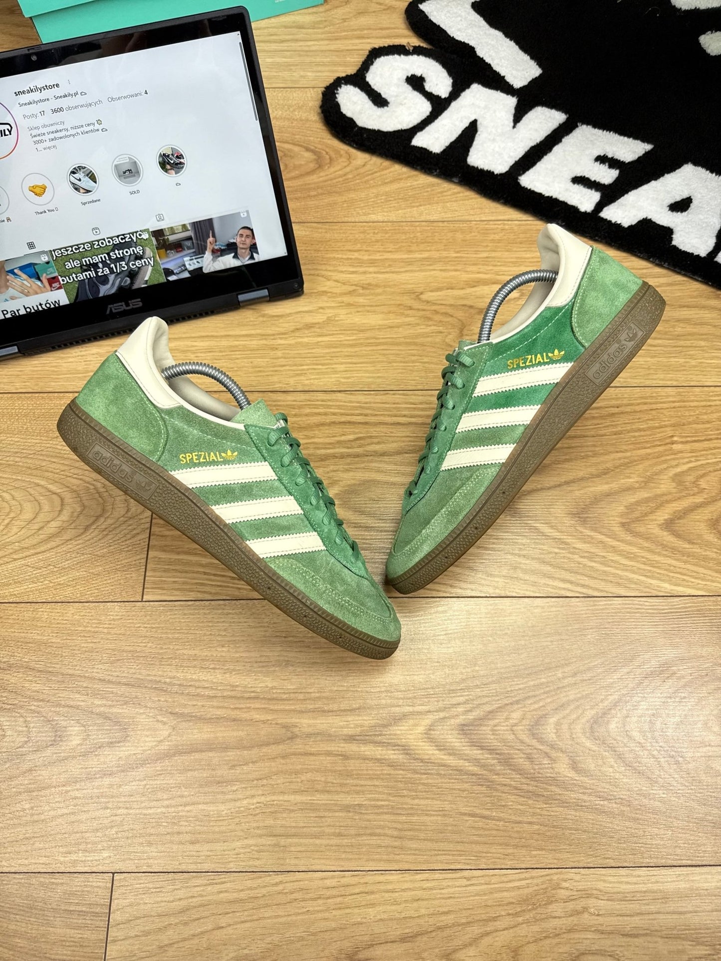 Adidas Spezial (42 2/3)