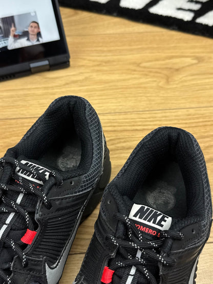 Nike Vomero 5 (42)