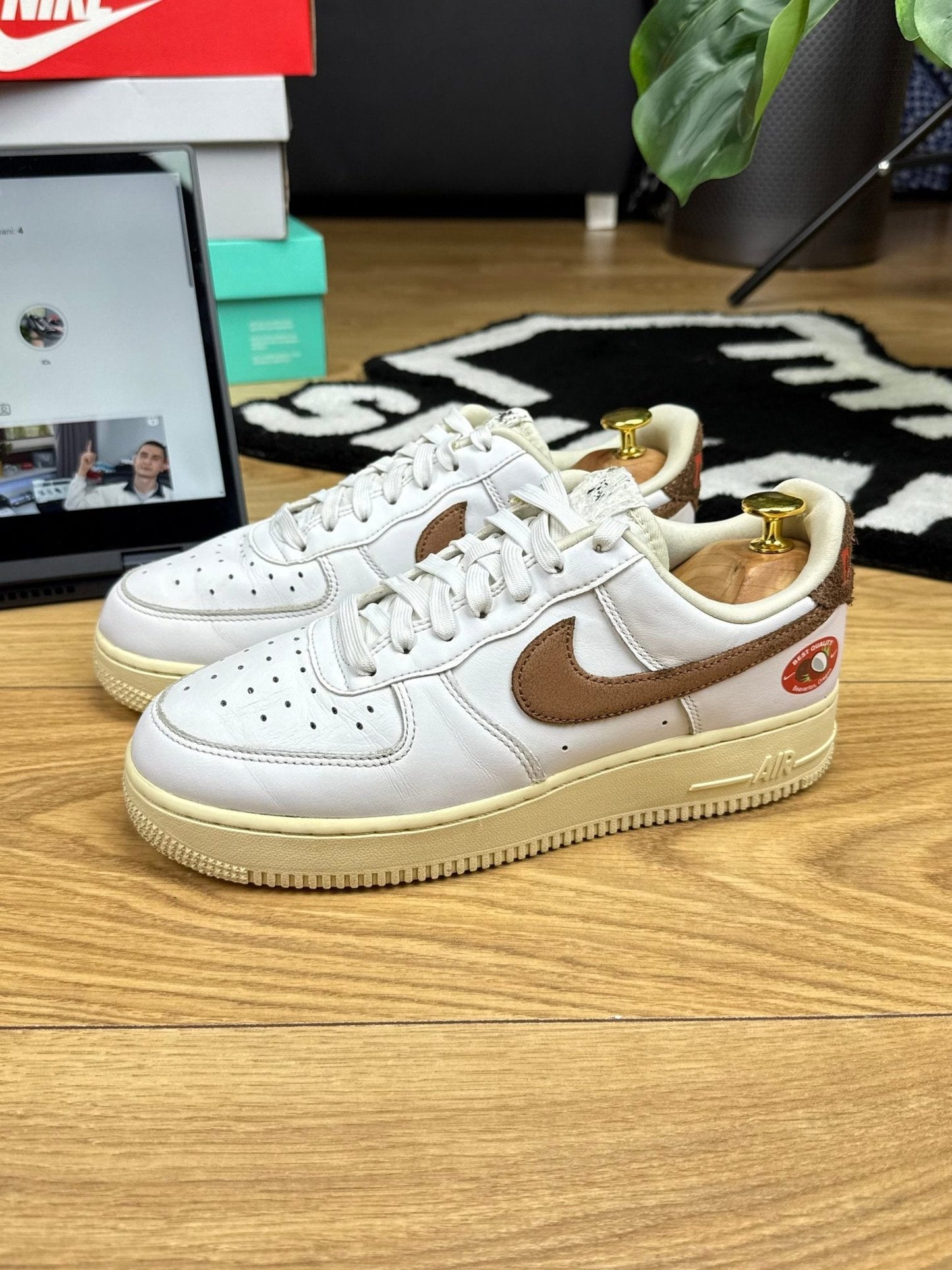 Nike Air Force 1 ’07 LX Coconut Milk — buty sportowe męskie w bardzo dobrym stanie rozmiar 39, widok z góry