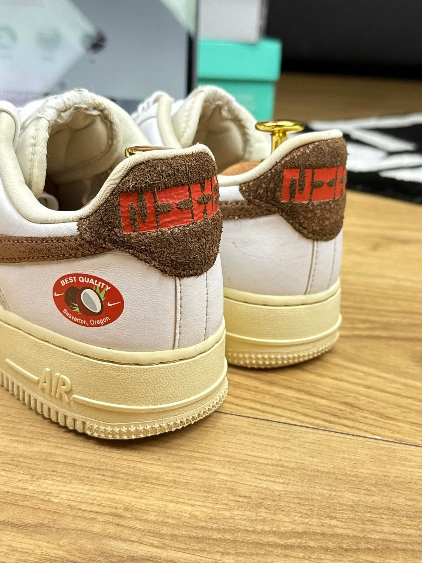 Nike Air Force 1 ’07 LX Coconut Milk — buty sportowe męskie w bardzo dobrym stanie rozmiar 39, podeszwa