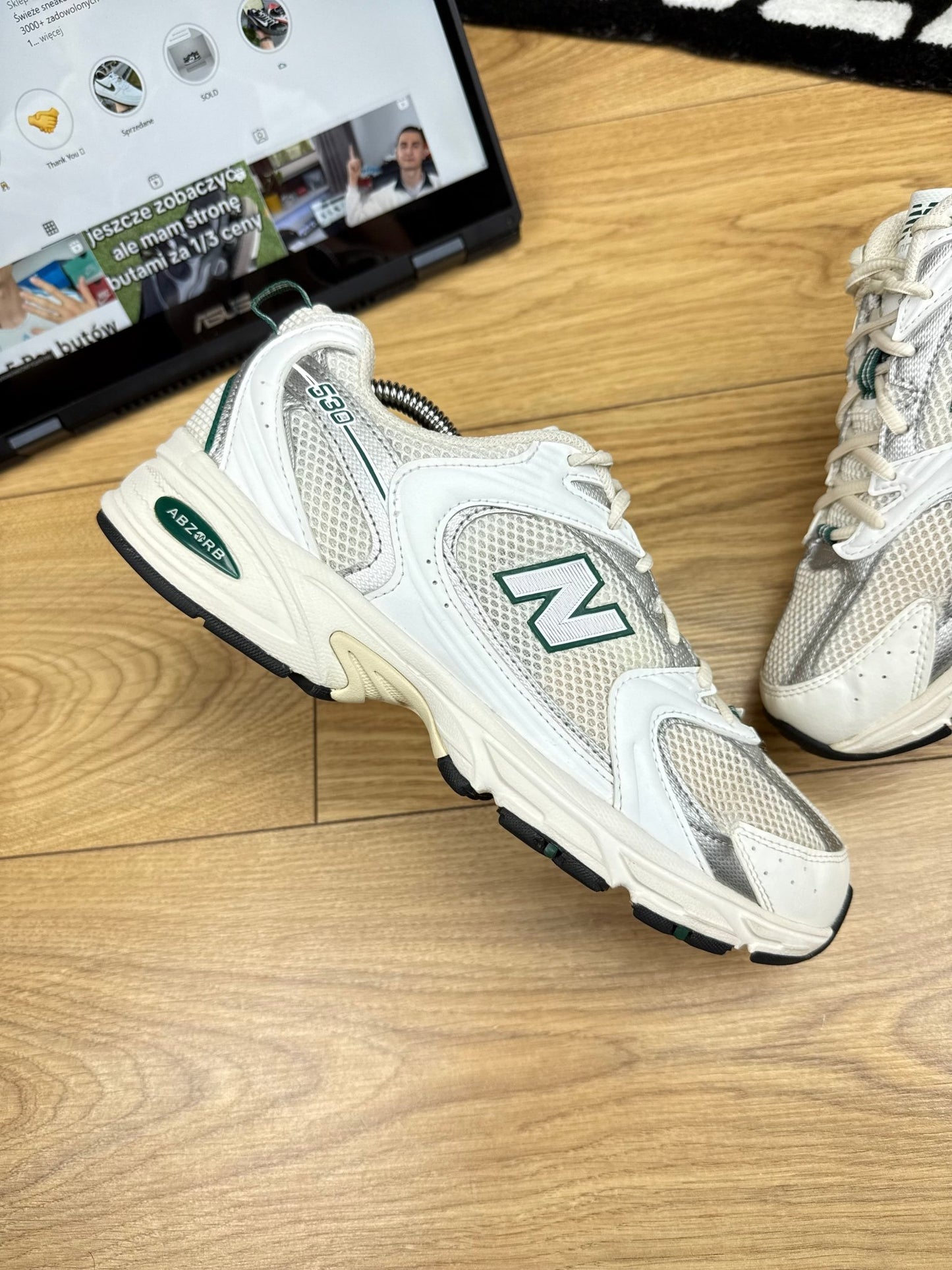 New Balance 530 (42.5)