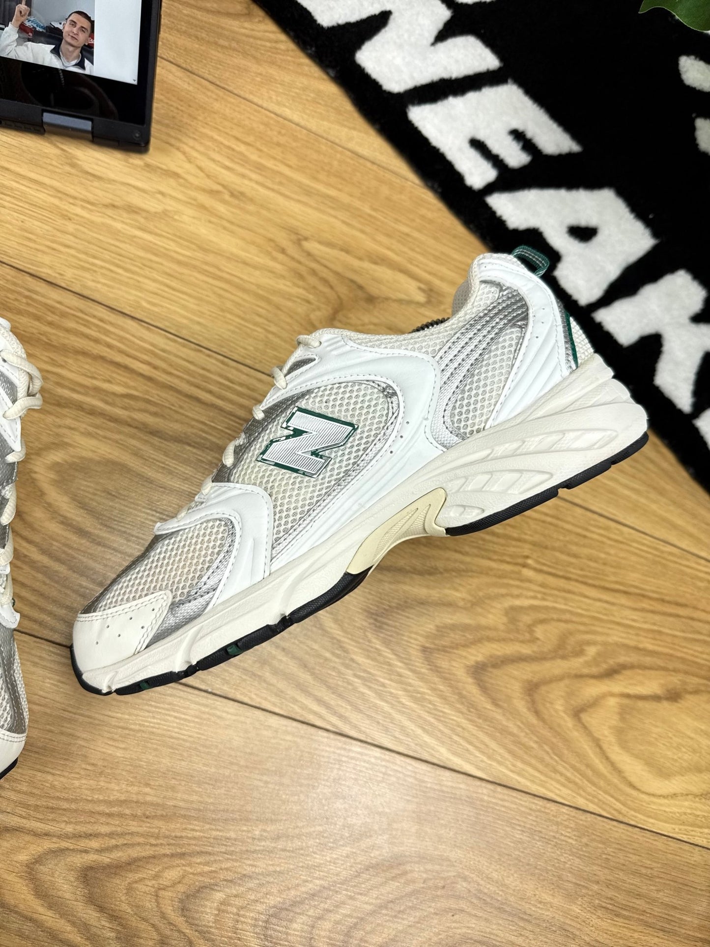 New Balance 530 (42.5)