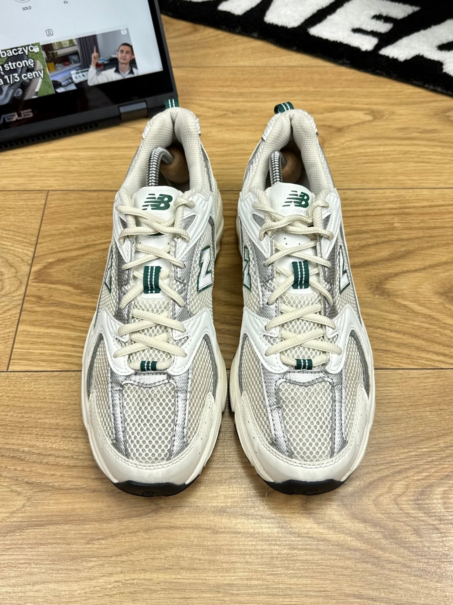 New Balance 530 (42.5)