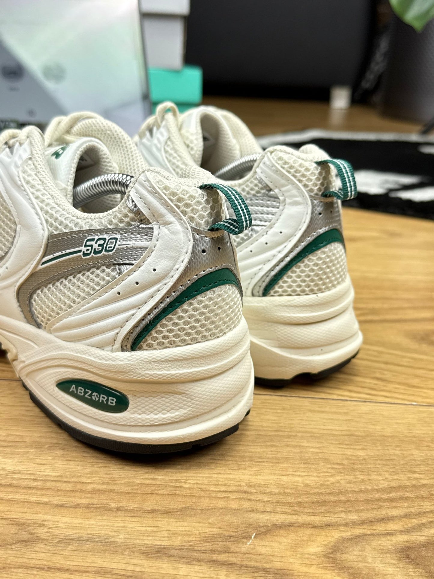 New Balance 530 (42.5)