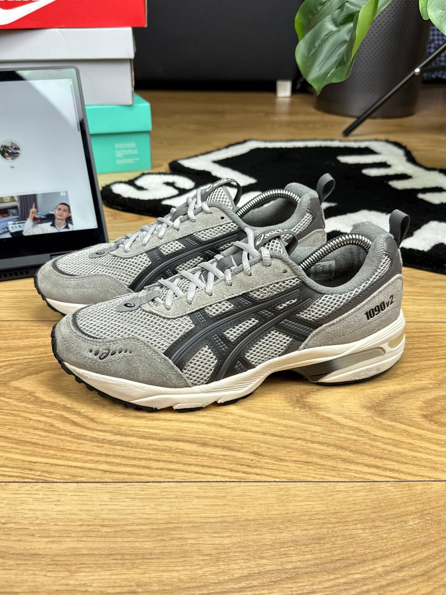 Asics Gel-1090v2 (42)