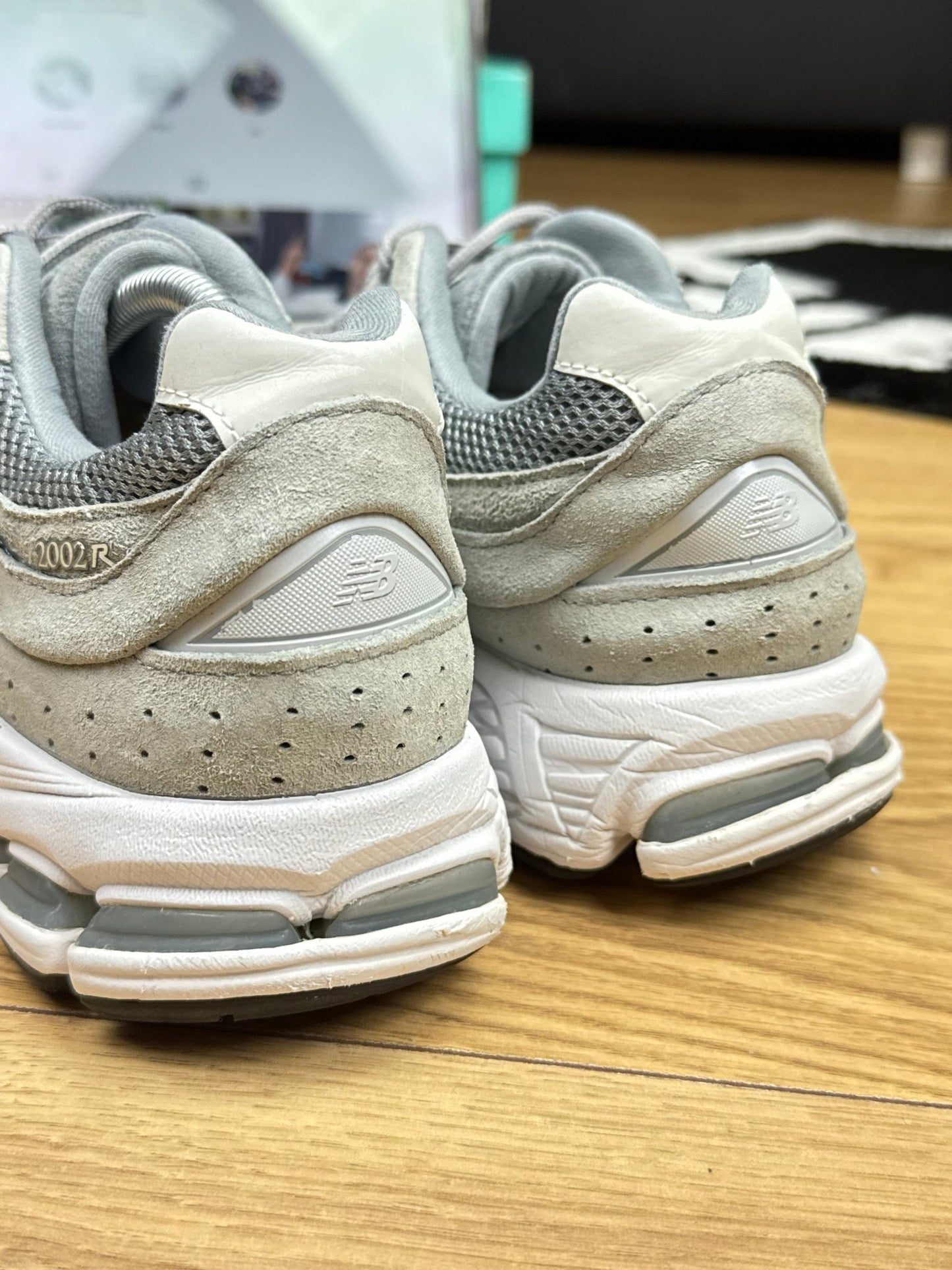 New Balance 2002R (43)