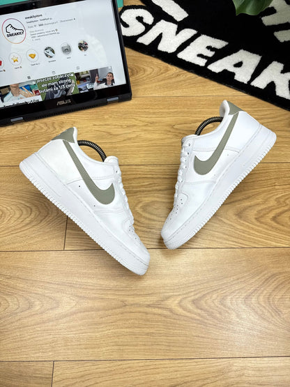 Nike Air Force 1 Low (42)