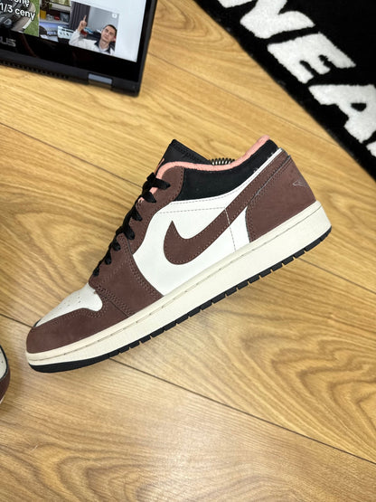 Nike Air Jordan 1 Low (42.5)