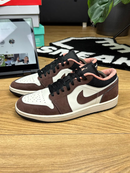 Nike Air Jordan 1 Low (42.5)