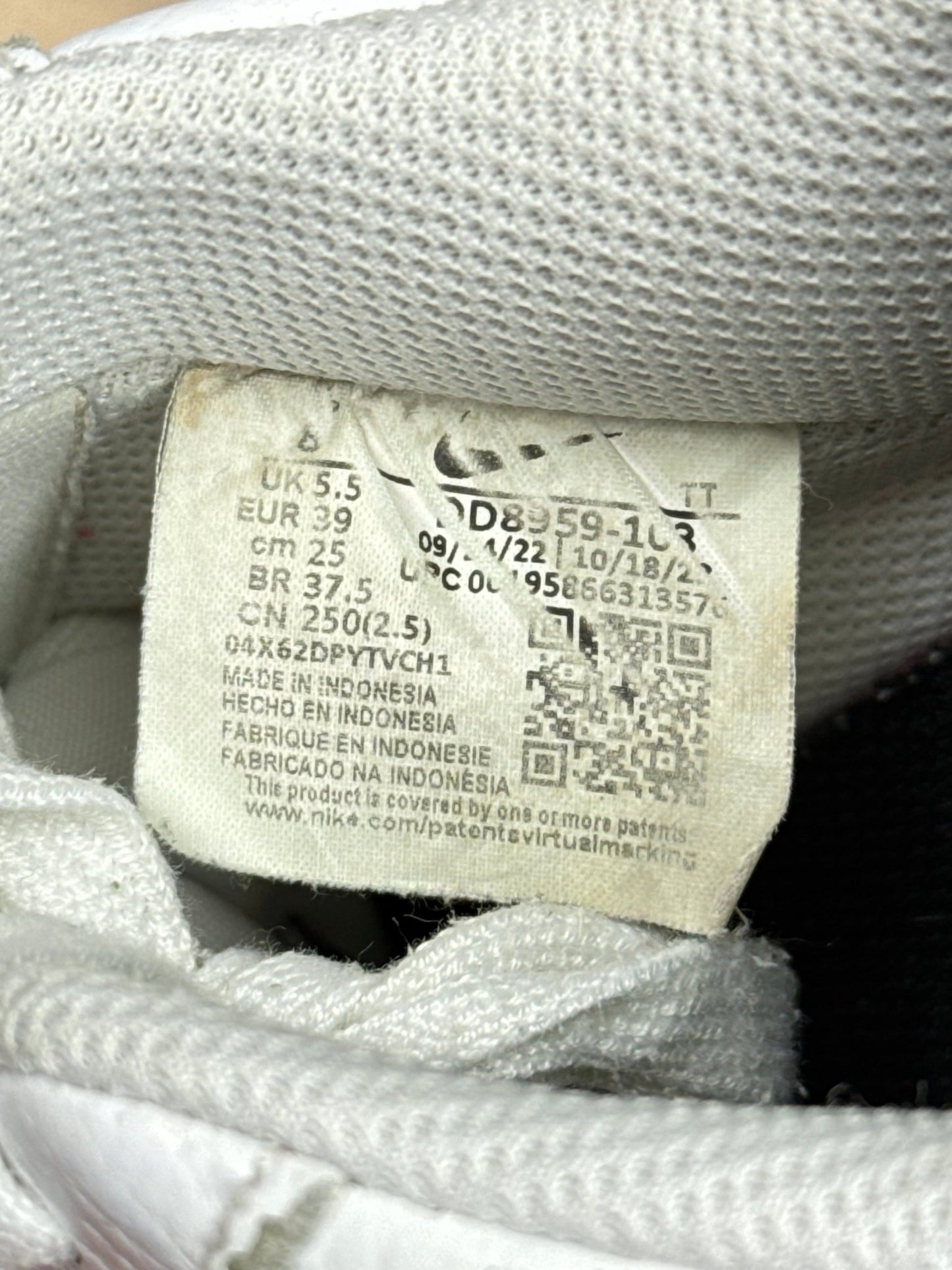 Nike Air Force 1 Low (39)