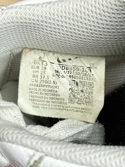 Nike Air Force 1 Low (39)