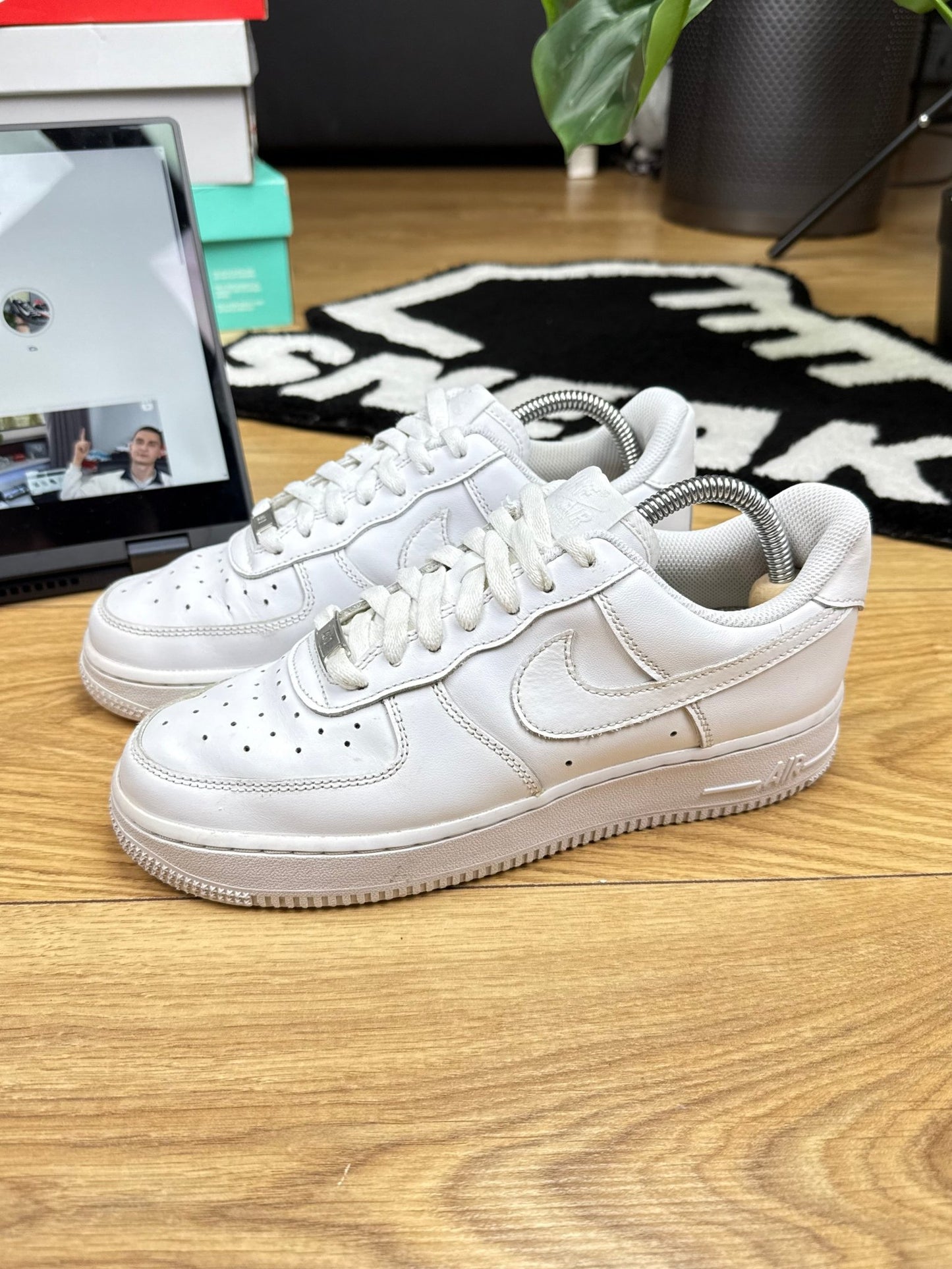 Nike Air Force 1 Low (38.5)