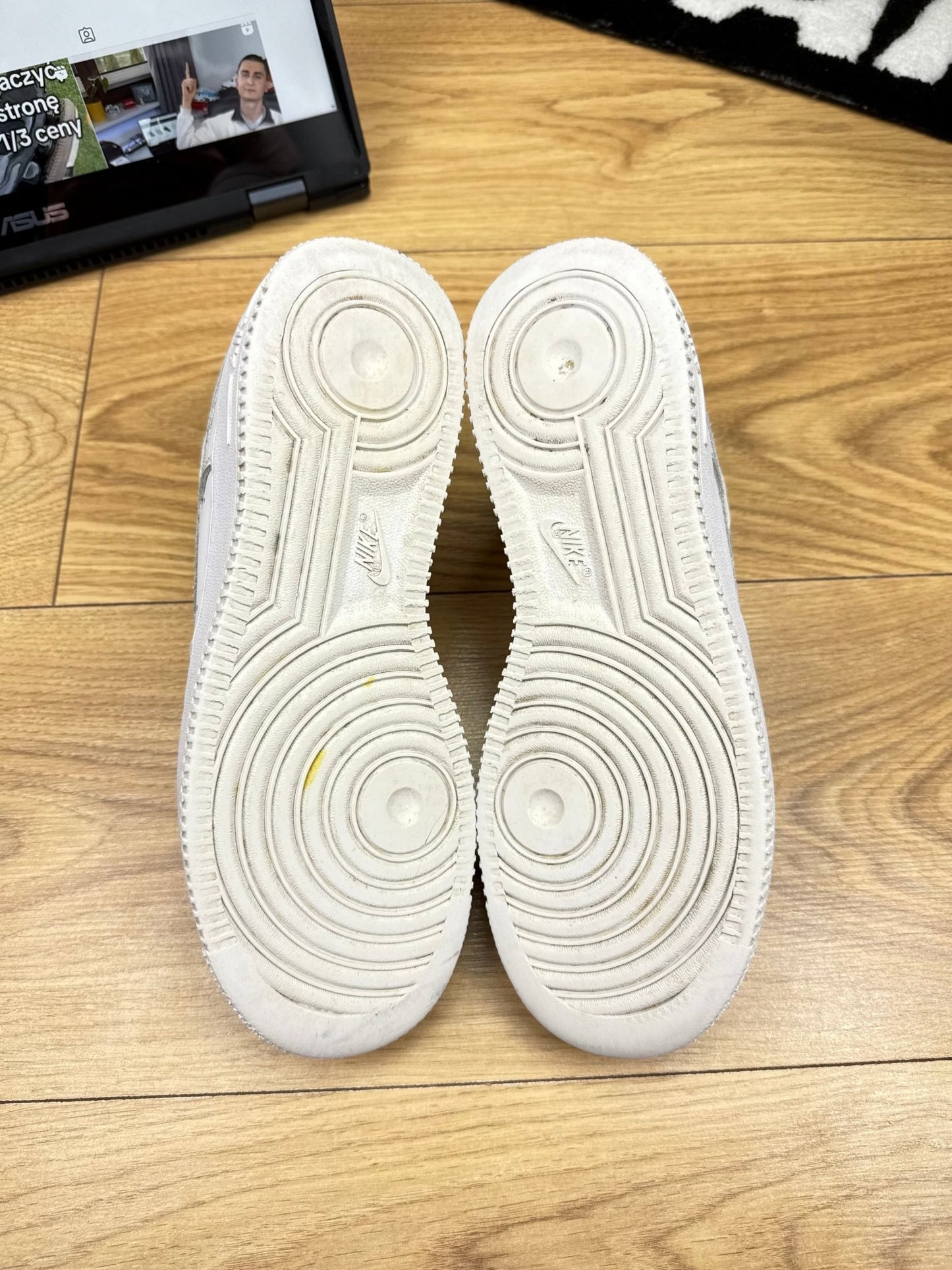 Nike Air Force 1 Low (38.5)