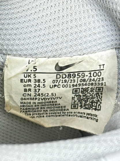 Nike Air Force 1 Low (38.5)