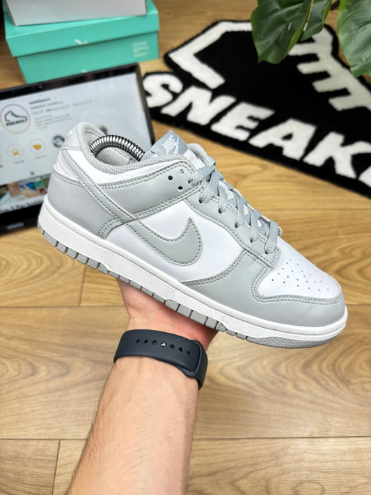 Nike Dunk Low (40.5)