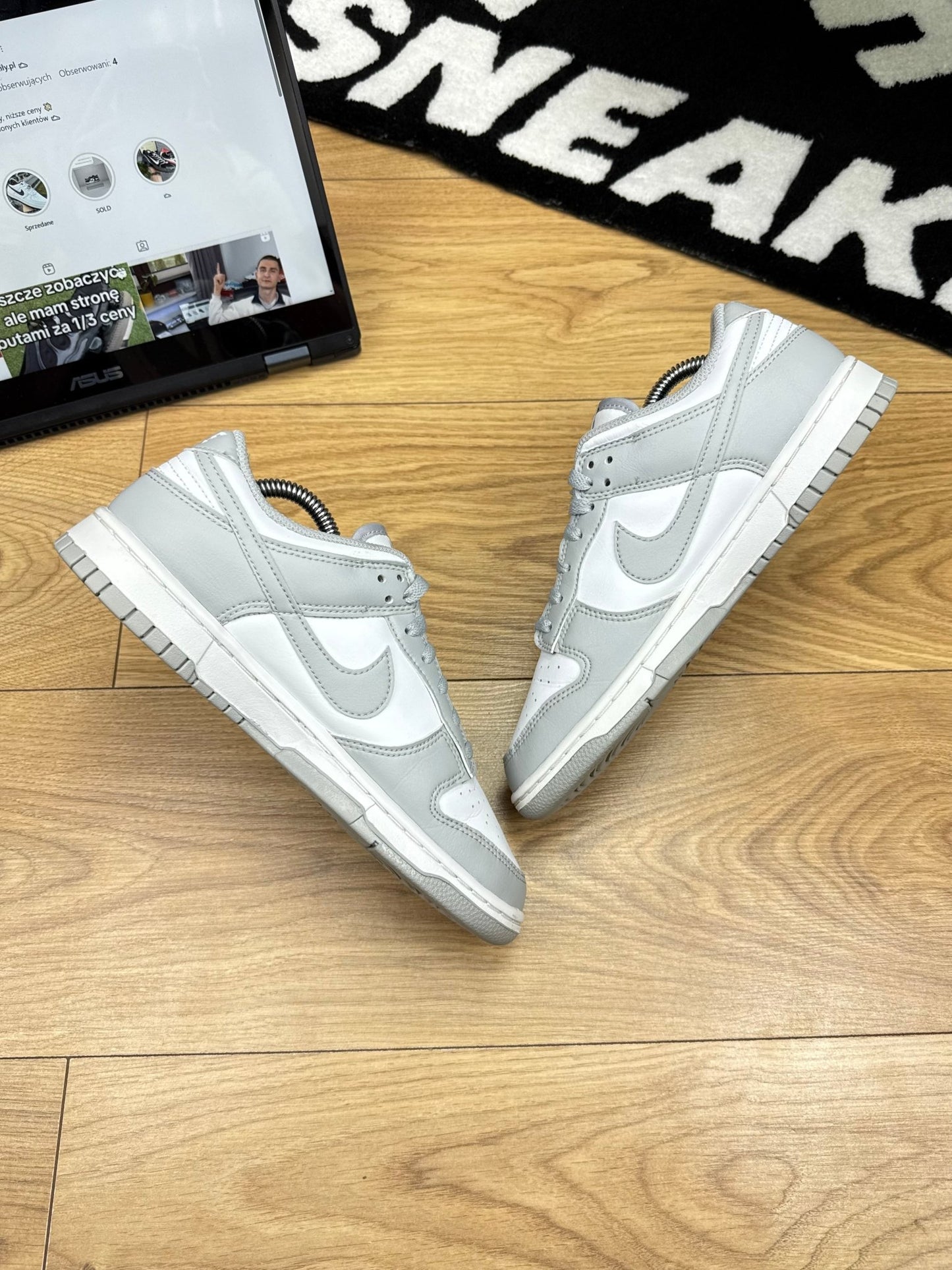 Nike Dunk Low (40.5)