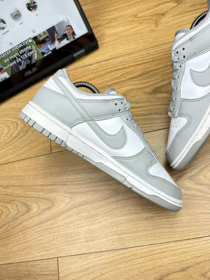 Nike Dunk Low (40.5)