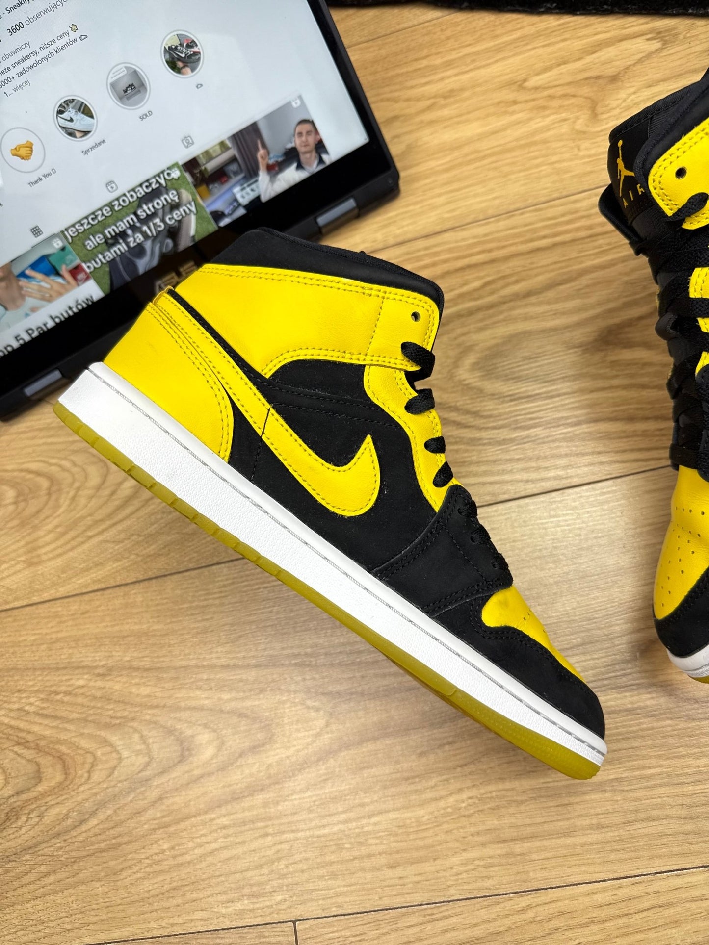 Nike Air Jordan 1 Mid (42.5)