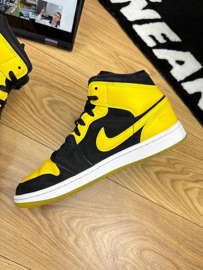 Nike Air Jordan 1 Mid (42.5)