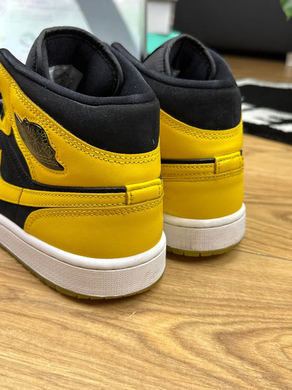 Nike Air Jordan 1 Mid (42.5)
