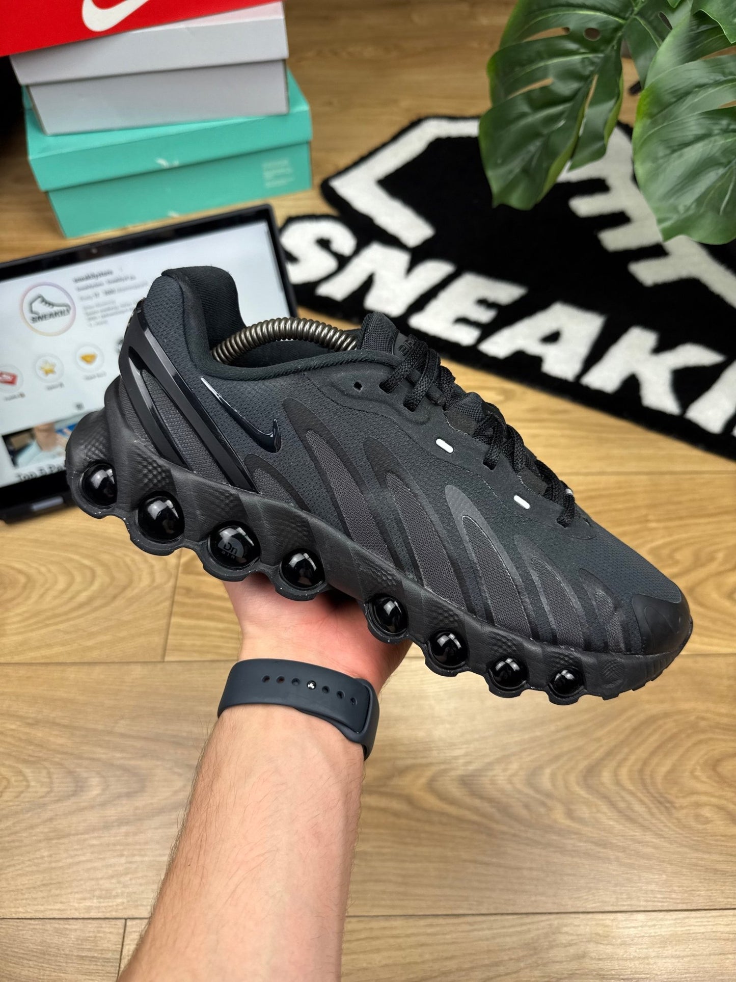 Nike Air Max DN8 (44)