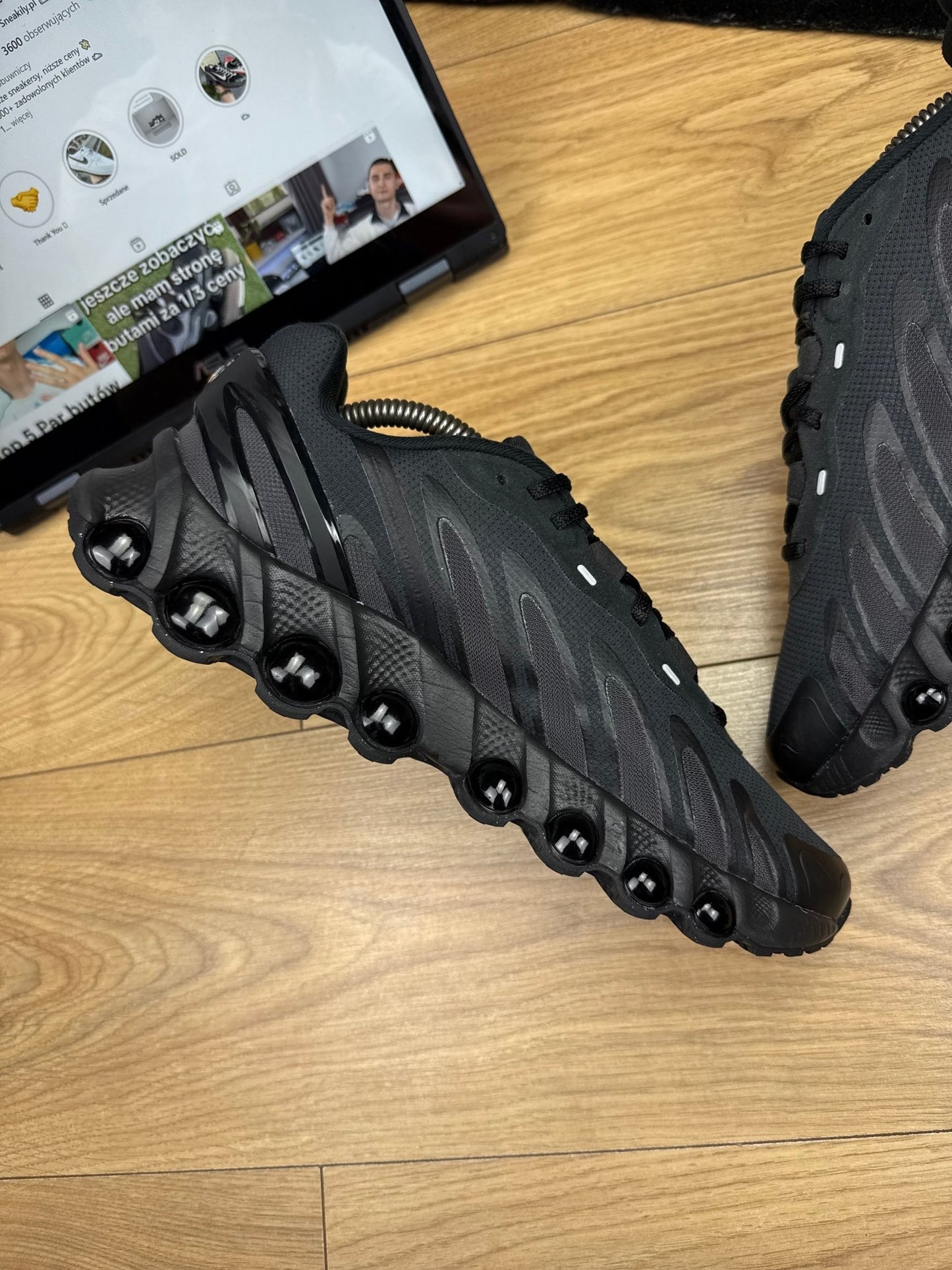 Nike Air Max DN8 (44)