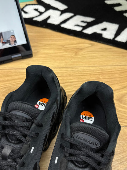 Nike Air Max DN8 (44)