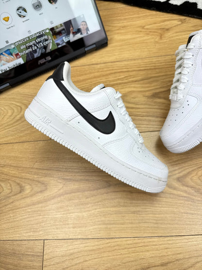 Nike Air Force 1 Low (37.5)