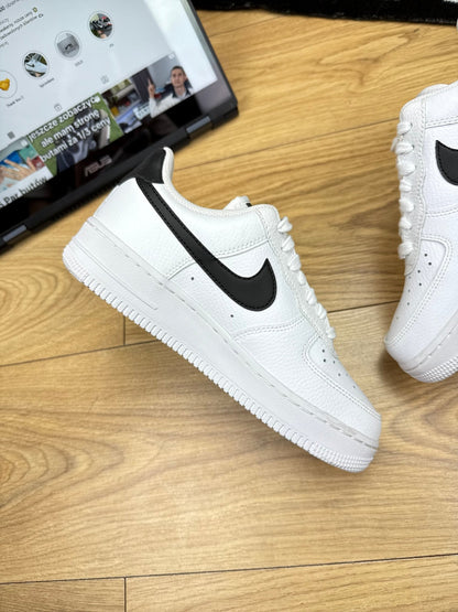 Nike Air Force 1 Low (37.5)