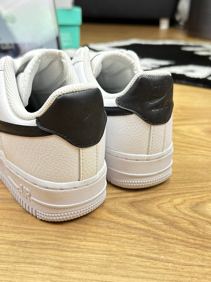 Nike Air Force 1 Low (37.5)