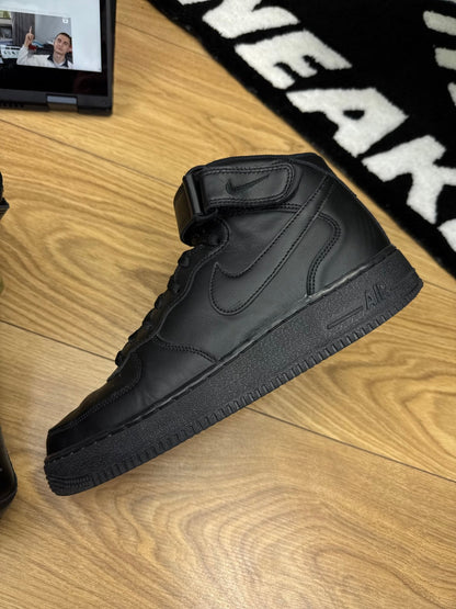 Nike Air Force 1 Mid (42.5)