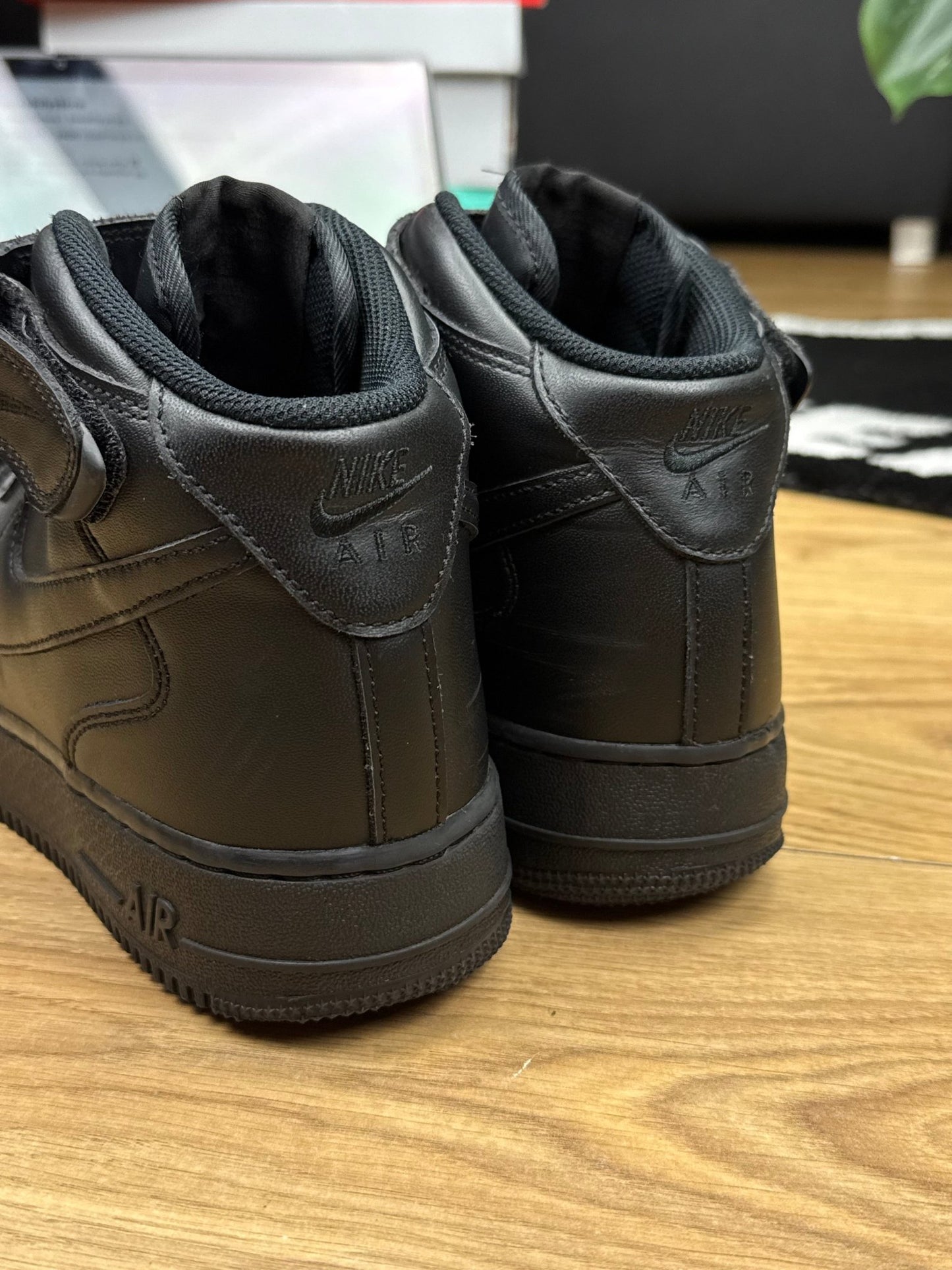 Nike Air Force 1 Mid (42.5)