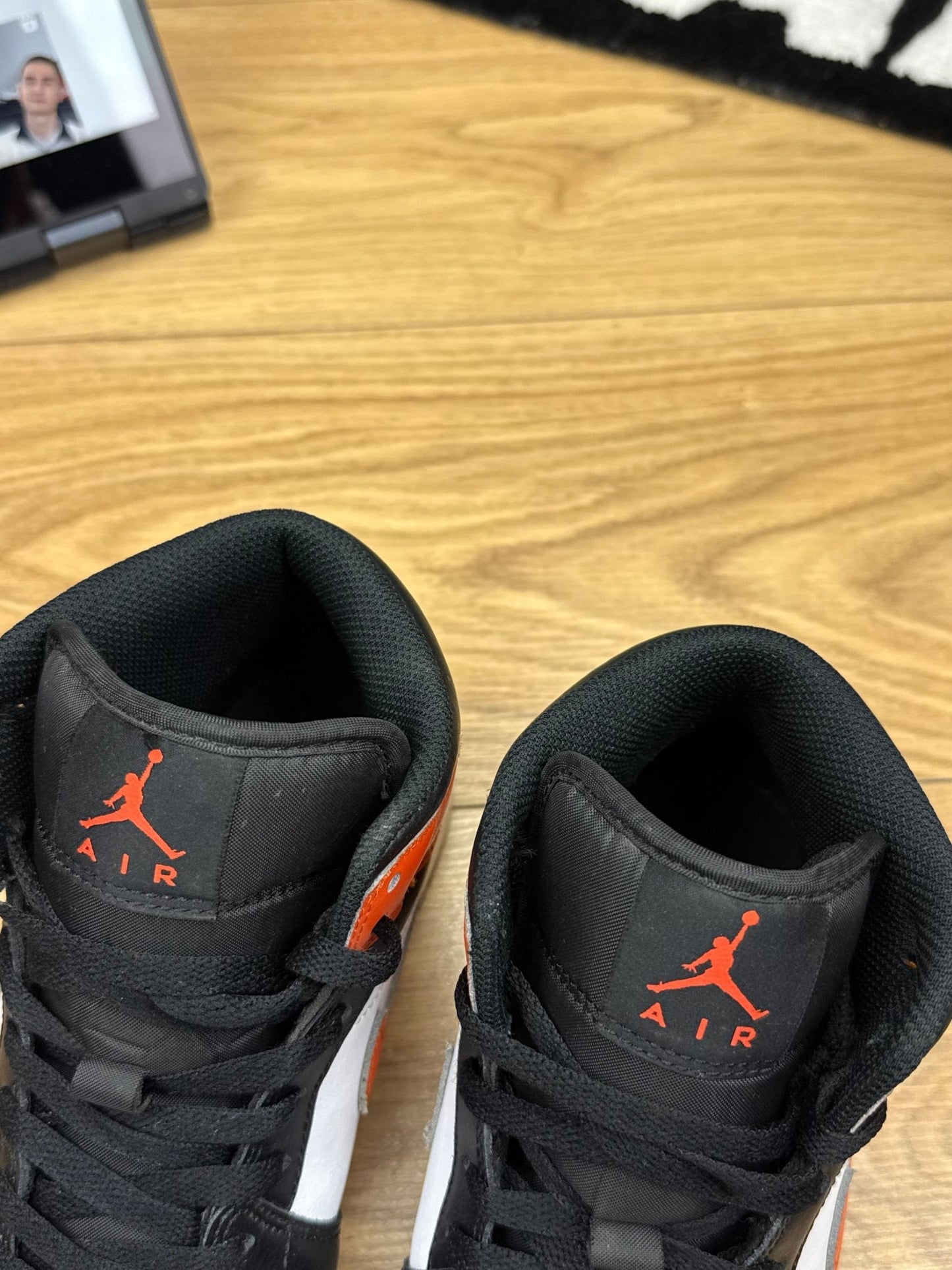 Nike Air Jordan 1 Mid (42)