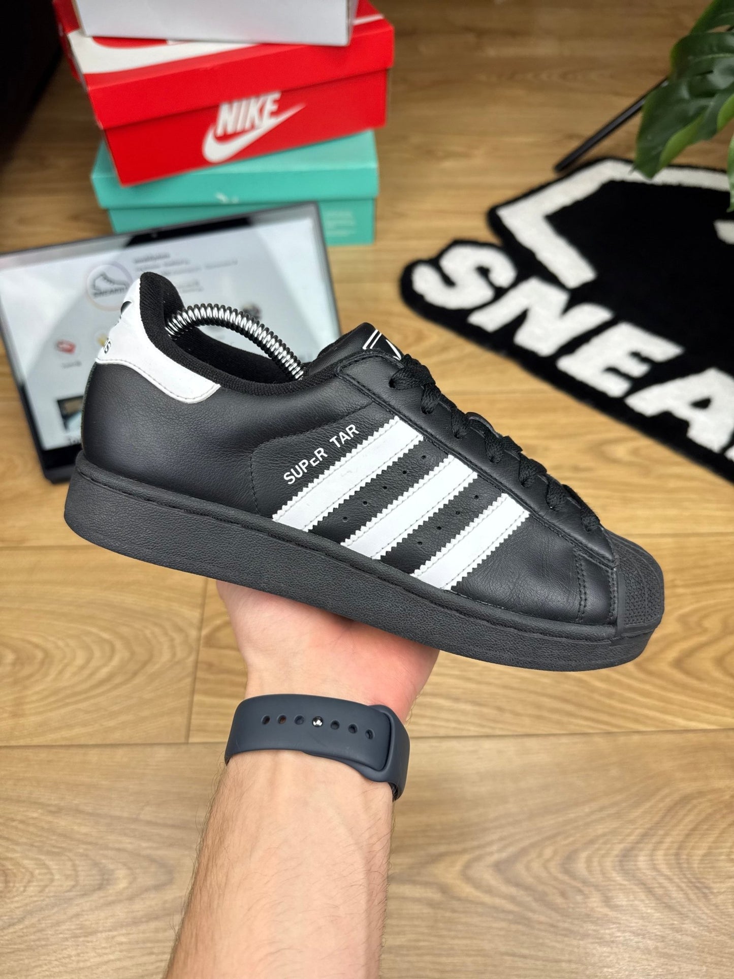 Adidas Superstar (40)